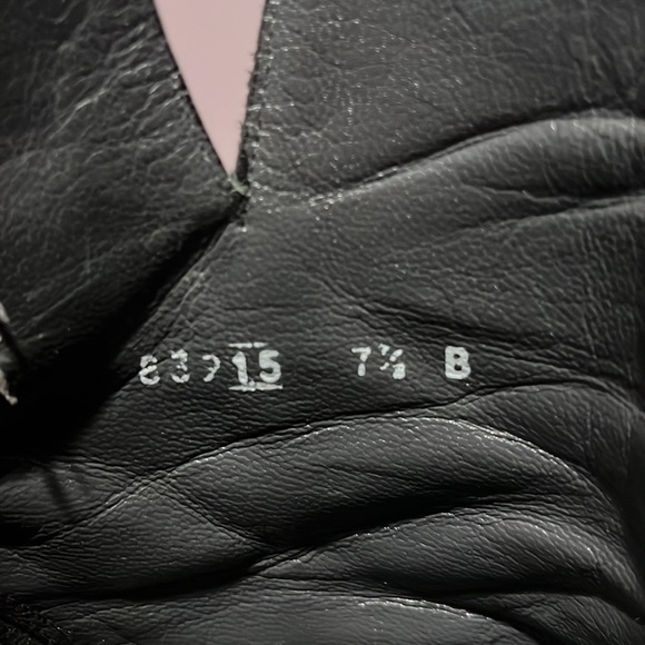 Stuart Weitzman booties 7.5 - Picture 15 of 16